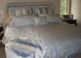 Reversible Silver Bedroom Set With Matching Headboard